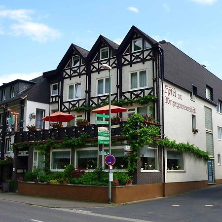 Hotel Zur Winzergenossenschaft แอนสท์ ภายนอก รูปภาพ